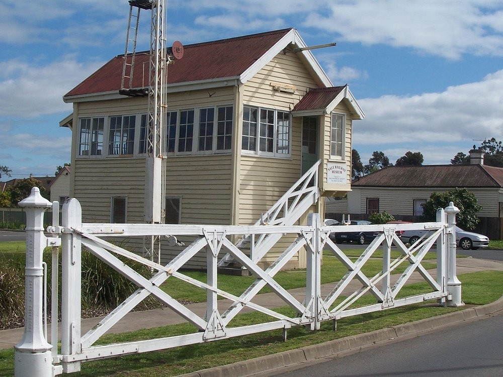 Sale Signal Box